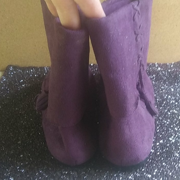 NWOT PURPLE BOOTS - Picture 5 of 8